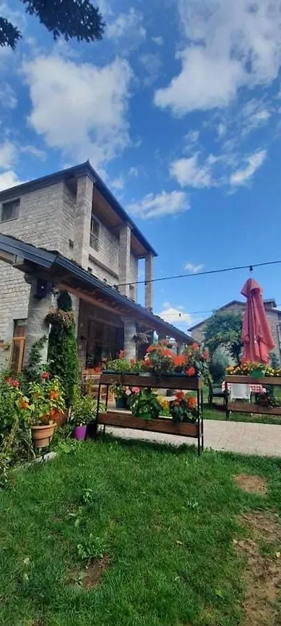 Vila Falo Voskopojë 5*,