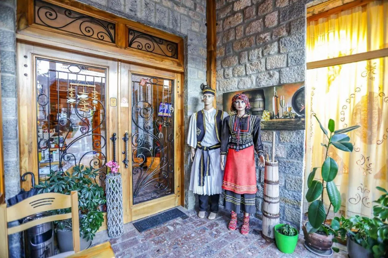 Vila Falo Voskopojë Albania
